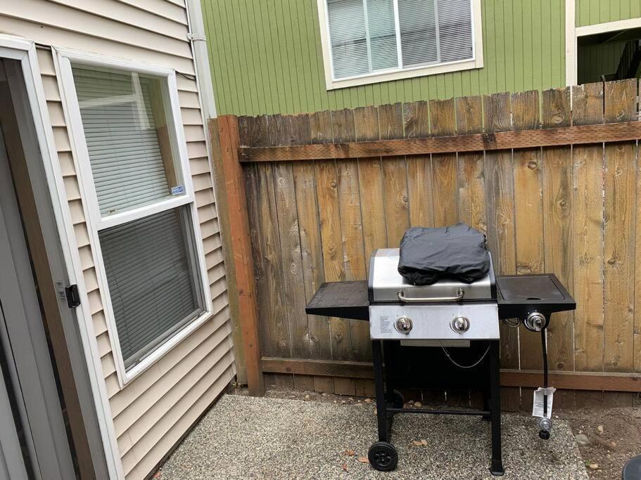 Cozy 2 Bedroom Townhouse In Northgate Seattle Luaran gambar